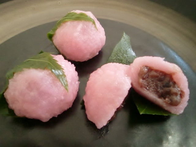 Mini Sakura Mochi
